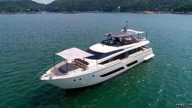 意大利豪華游艇法拉帝850